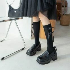 Yoursblack Tassel Rose Socks NEWS