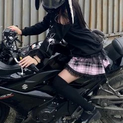 Yoursblack Off Shoulder Long Sleeved Sweatershirt Hoodies&Sweatshirts