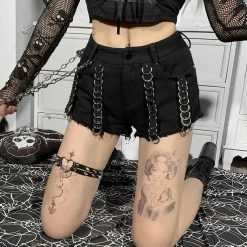 Yoursblack NEWS Dark Gothic Chain Shorts