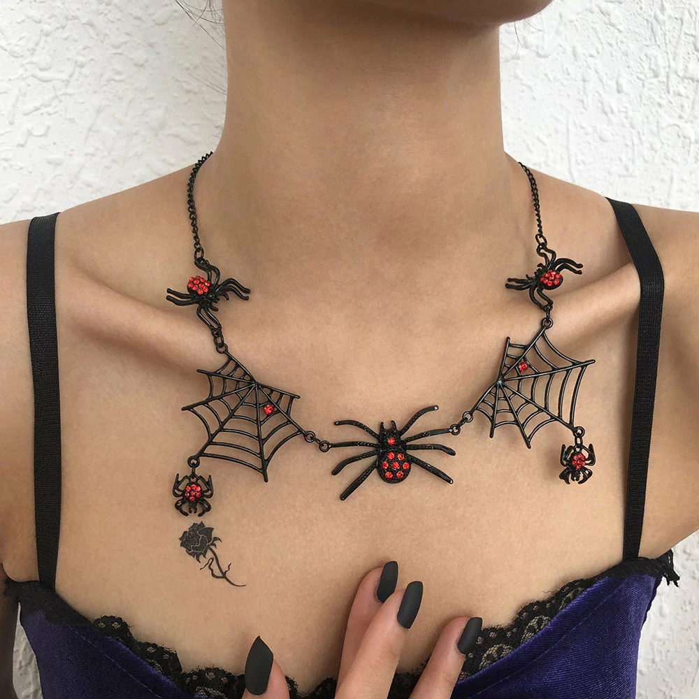 Yoursblack NEWS Halloween Red Spider Necklace 2 Yoursblack NEWS Halloween Red Spider Necklace