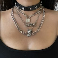 Yoursblack Rivet Lock Keys Choker