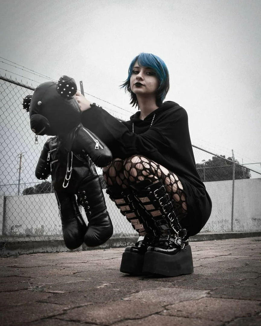 Yoursblack Accessory Gothic Rivet Bear Bagpack 3 Yoursblack Accessory Gothic Rivet Bear Bagpack