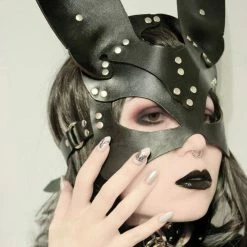 Yoursblack Rivet Adjustable Mask