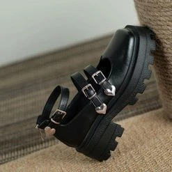 Yoursblack NEWS Heart Chain Thick Bottom Shoes