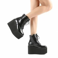 Yoursblack Lace-Up Platform Martin Boots NEWS