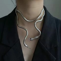 Yoursblack Winding Snake Necklace Accessory