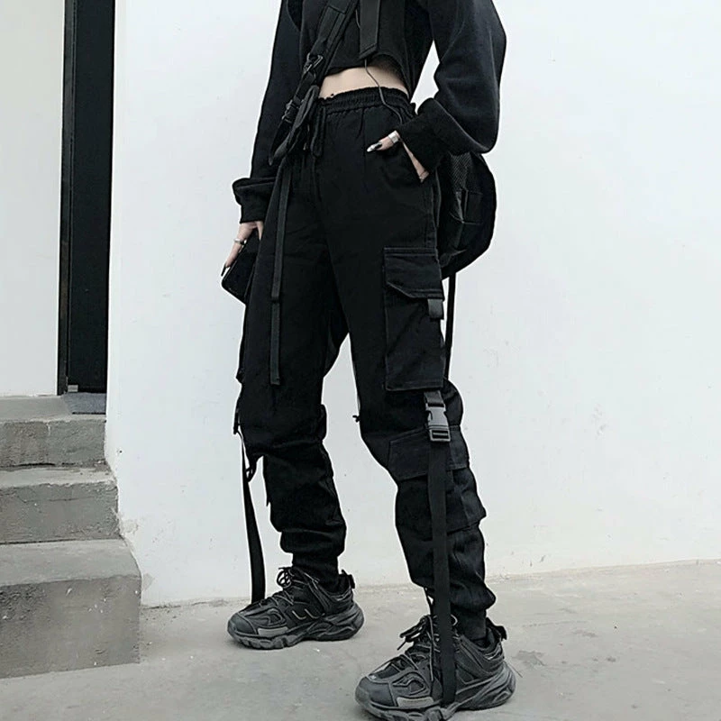 Yoursblack Multi-Pocket Streamer Cargo Pants 4 Yoursblack Multi-Pocket Streamer Cargo Pants