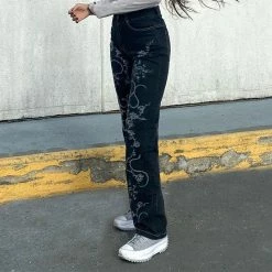 Yoursblack High-Waist Jeans Pants 8 Yoursblack High-Waist Jeans Pants